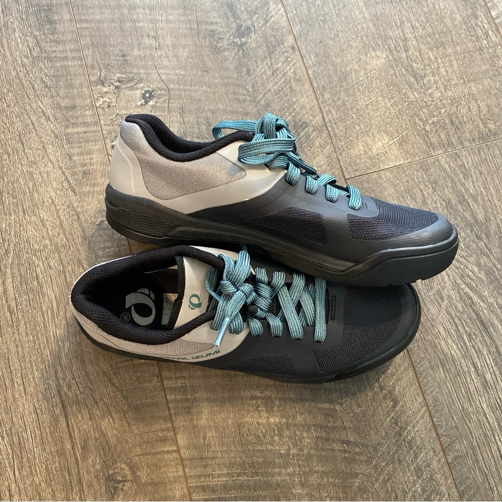 Pearl Izumi Canyon Shoes Mountain Biking Flat Bottom Size 8.5 Women’s Eur 39